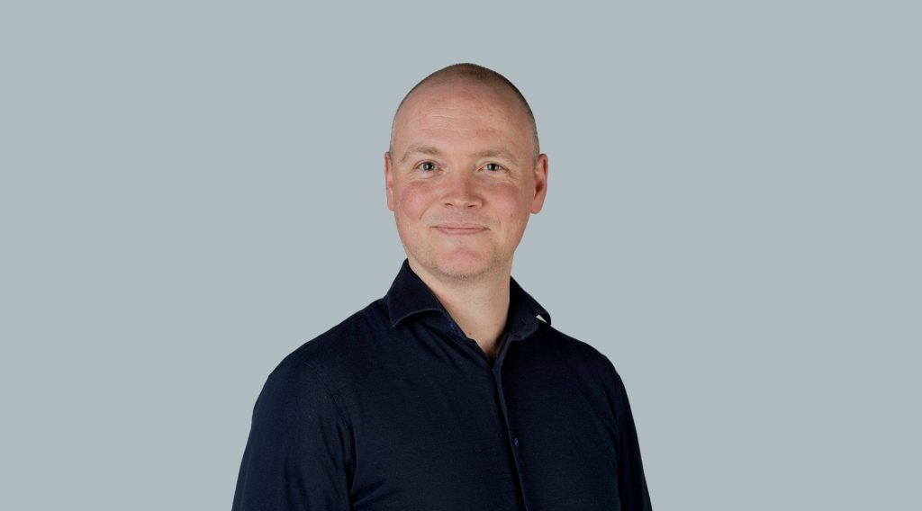 Associate Prof. Rolf Urbanus
